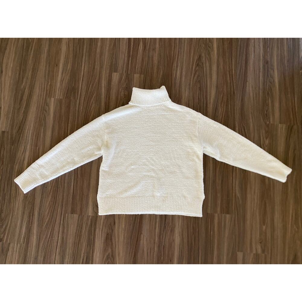 UGG Women's Ylonda Turtleneck II Size M